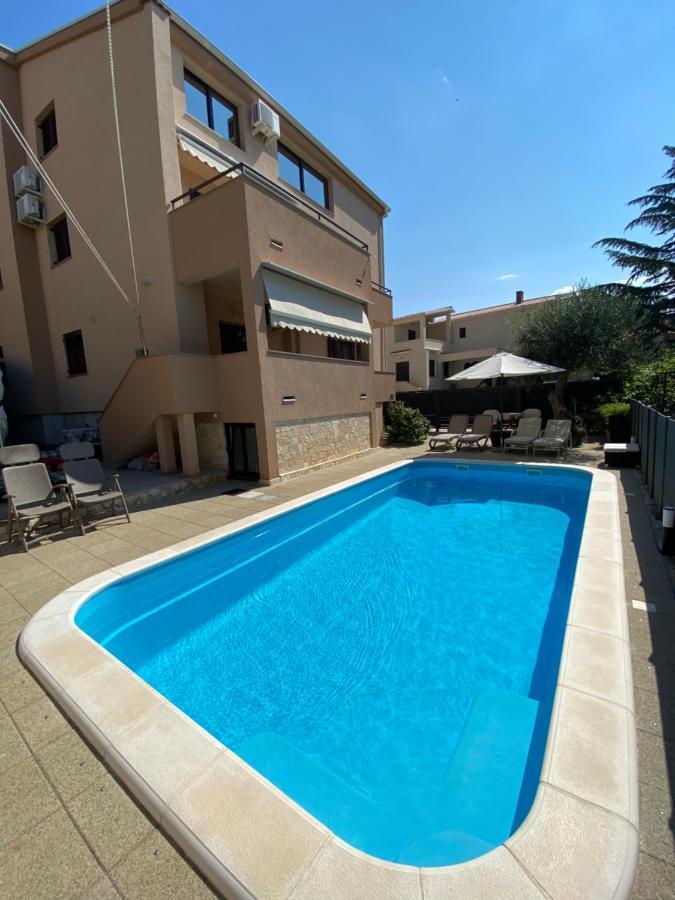 Borik Hills Apartament *